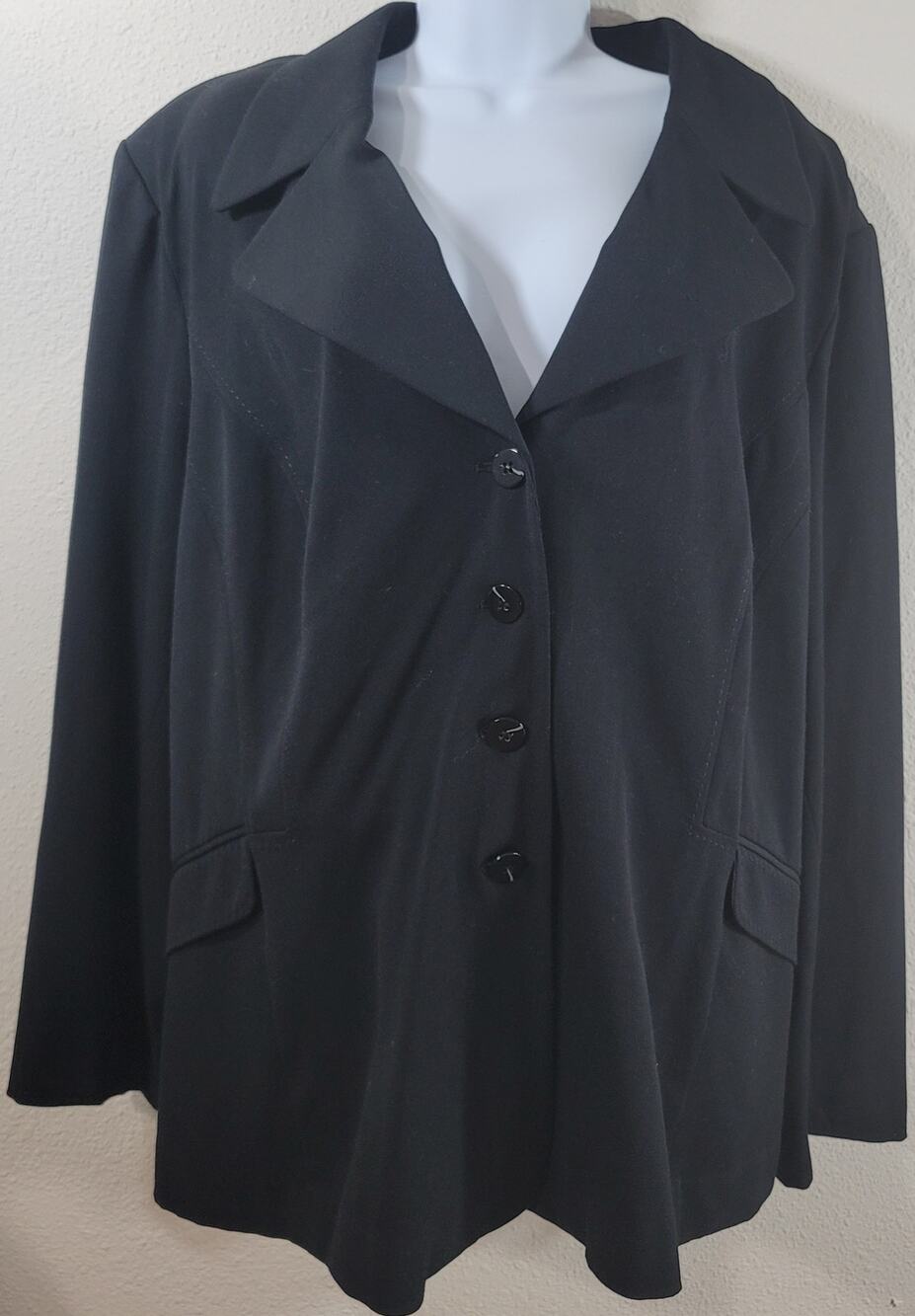 Lane Bryant Black Notched Collar 4 Button Blazer 26 Plus Long Sleeves Pockets